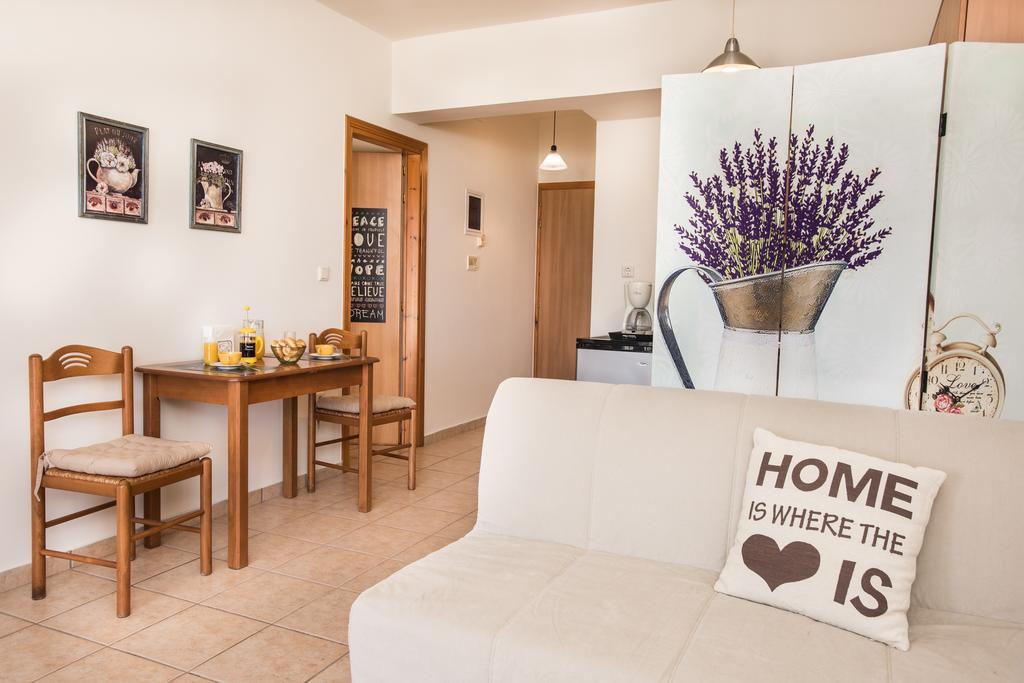 Mini Art Apartments Gerani  Dış mekan fotoğraf