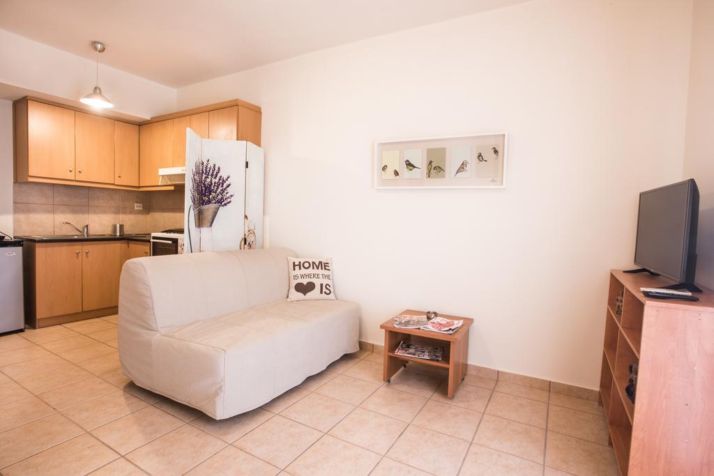 Mini Art Apartments Gerani  Dış mekan fotoğraf